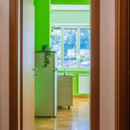 Joivy Vibrant Studio Near Train Station Apartment Como